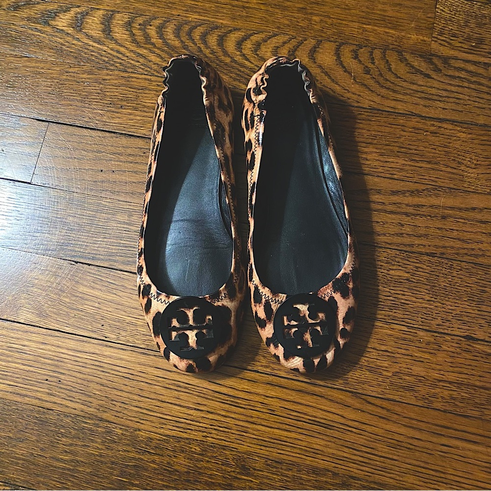 Tory Burch flats. Size 9.5/10.